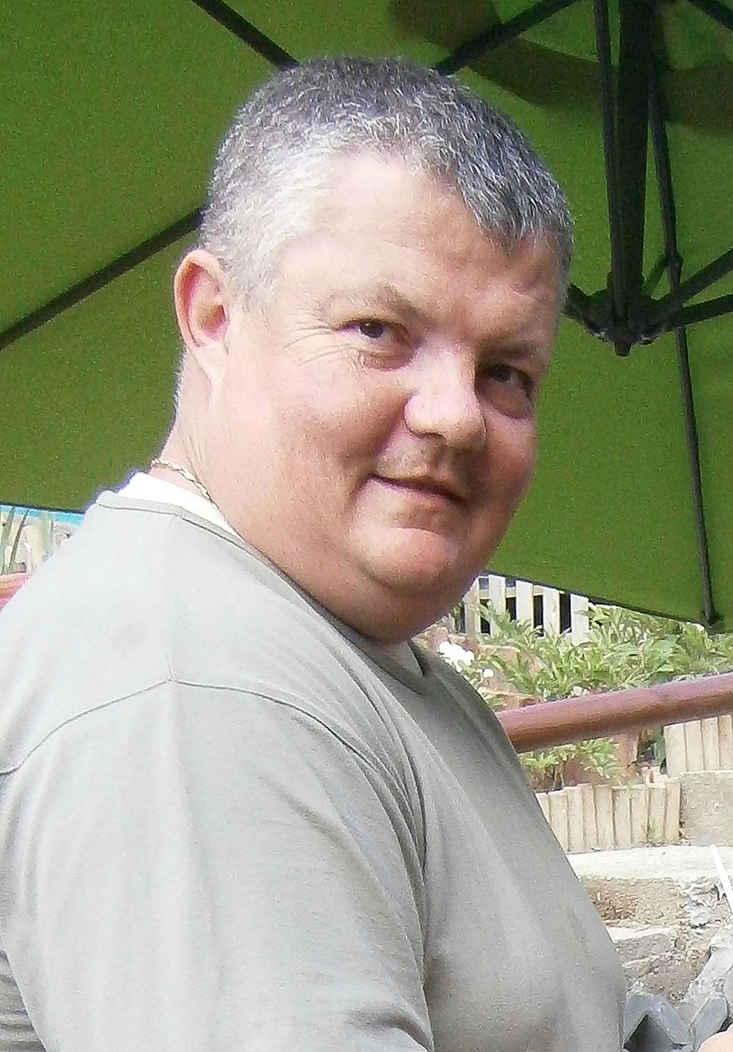 Tuba István kárpitos